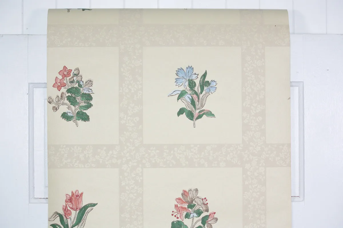 1970s Floral Vintage Wallpaper