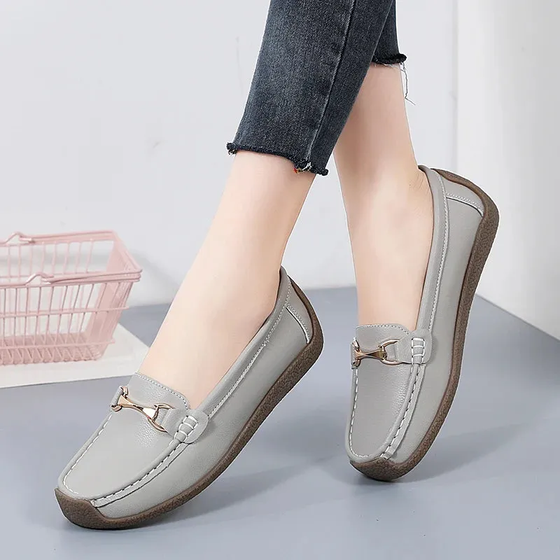 2024 New Women Shoes Flats Leather Moccasins Sneakers Woman Casual Shoes Slip-on Loafers Female Boat Shoes Big Size 44