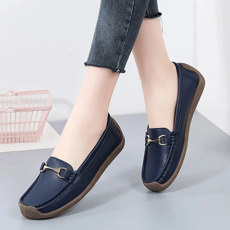 2024 New Women Shoes Flats Leather Moccasins Sneakers Woman Casual Shoes Slip-on Loafers Female Boat Shoes Big Size 44
