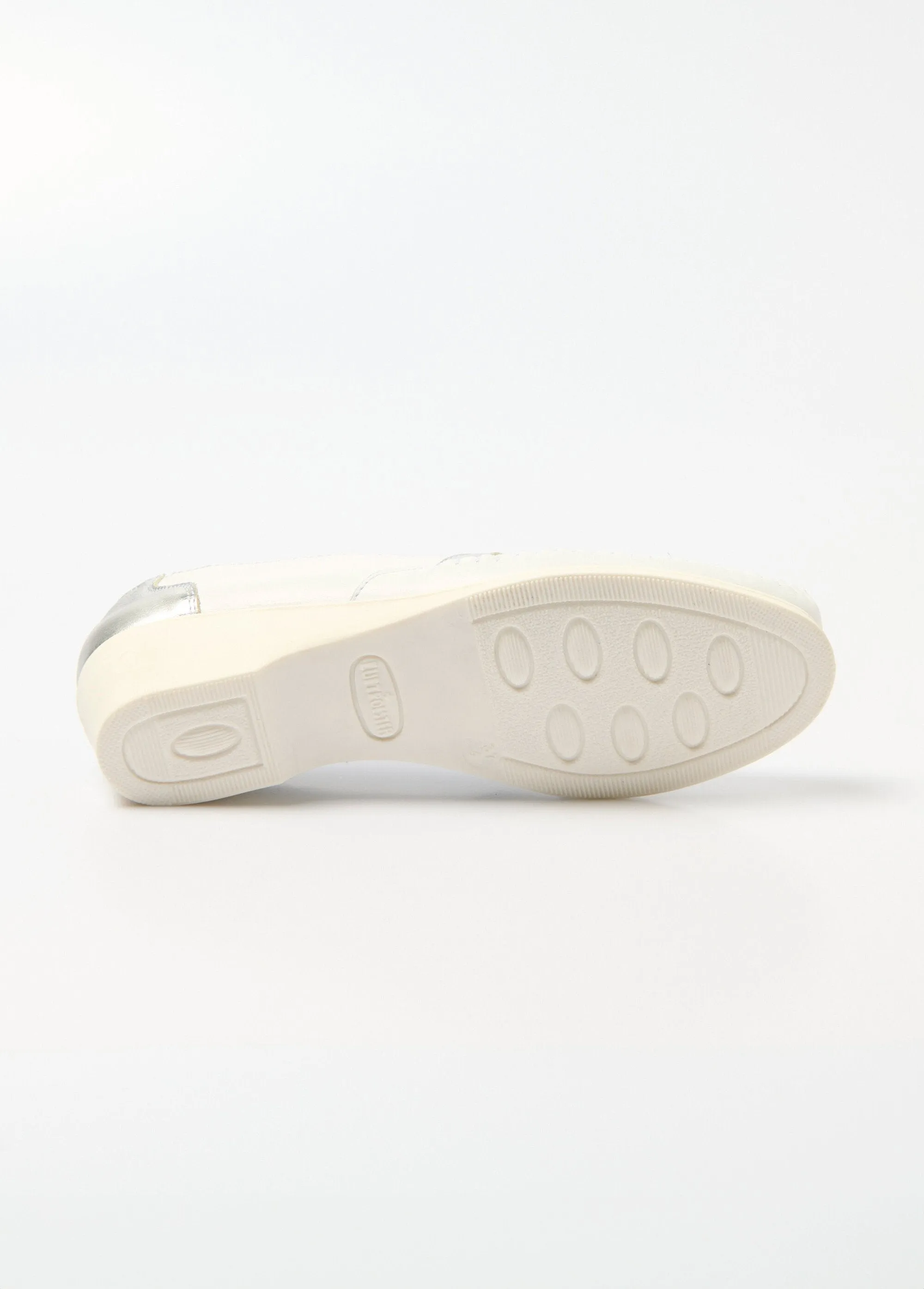 Elasticated leather loafers, comfort width