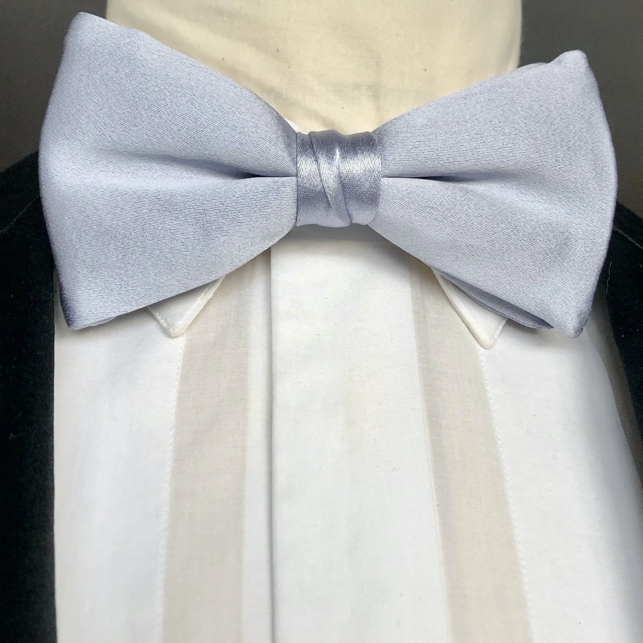 Lavender Bow Tie