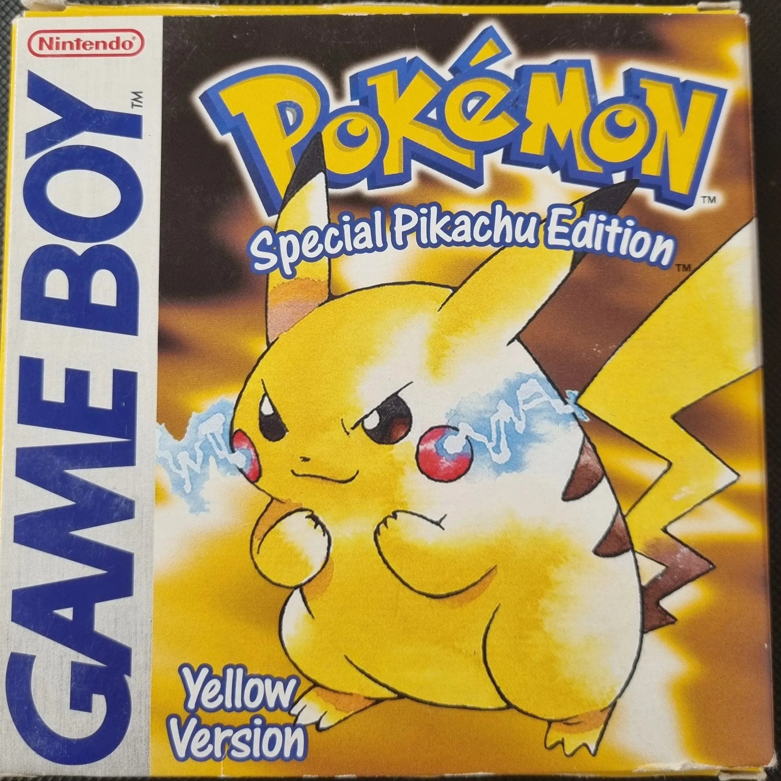 Pokémon Yellow i æske