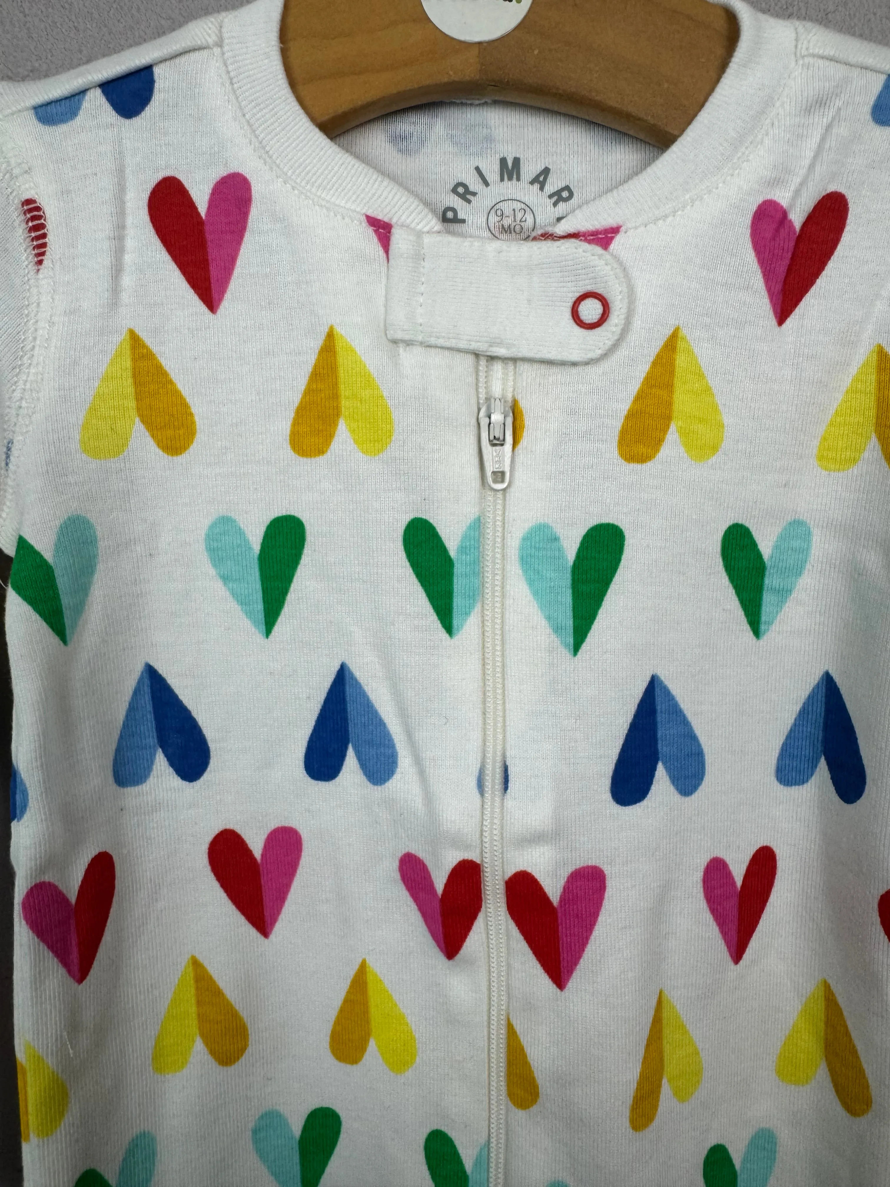 Primary Organic Sleepsuit - White Split Hearts (New) 3-6m, 6-9m