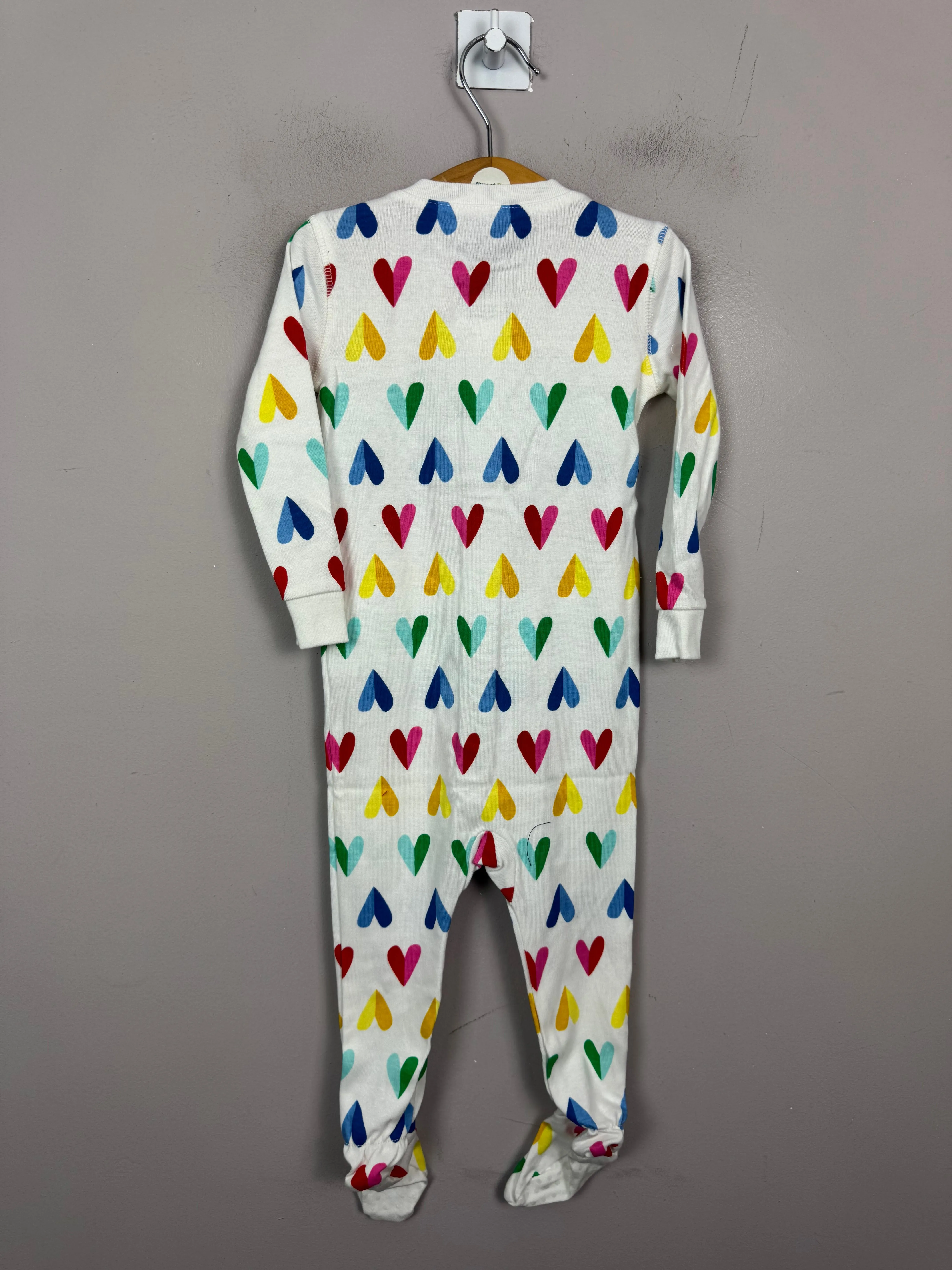 Primary Organic Sleepsuit - White Split Hearts (New) 3-6m, 6-9m