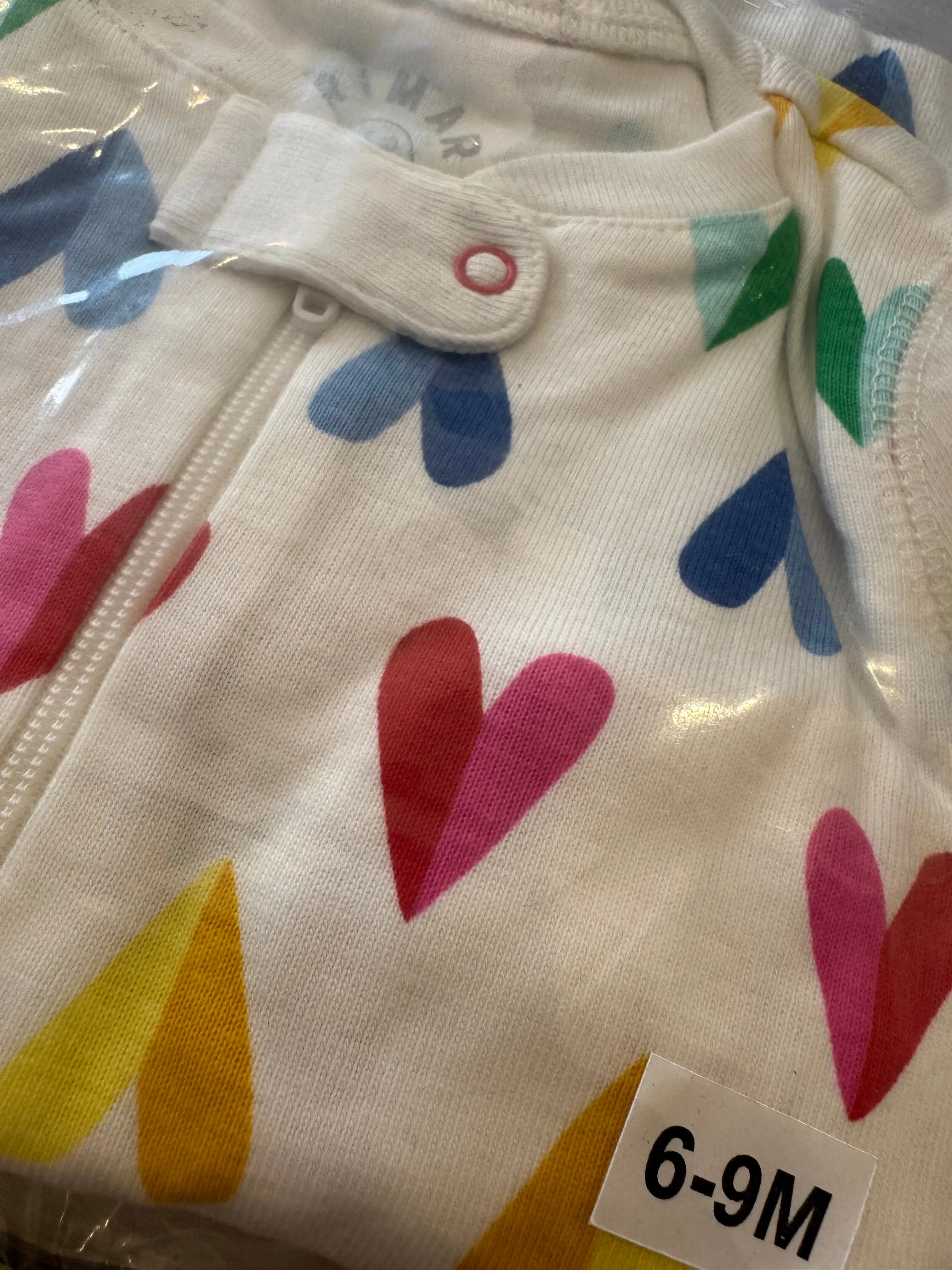 Primary Organic Sleepsuit - White Split Hearts (New) 3-6m, 6-9m
