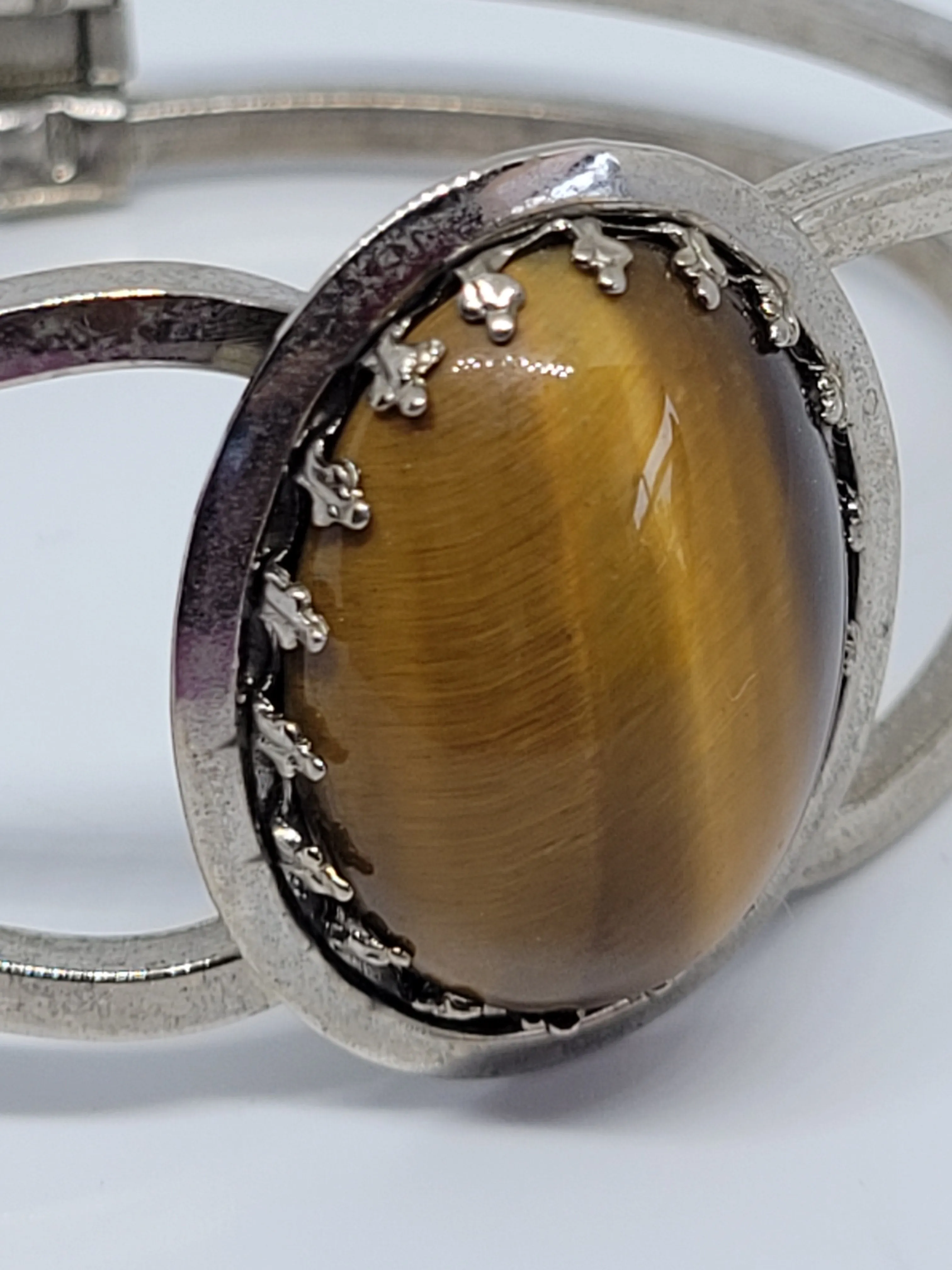 Tiger's eye large gemstone silver toned vintage clamper bracelet