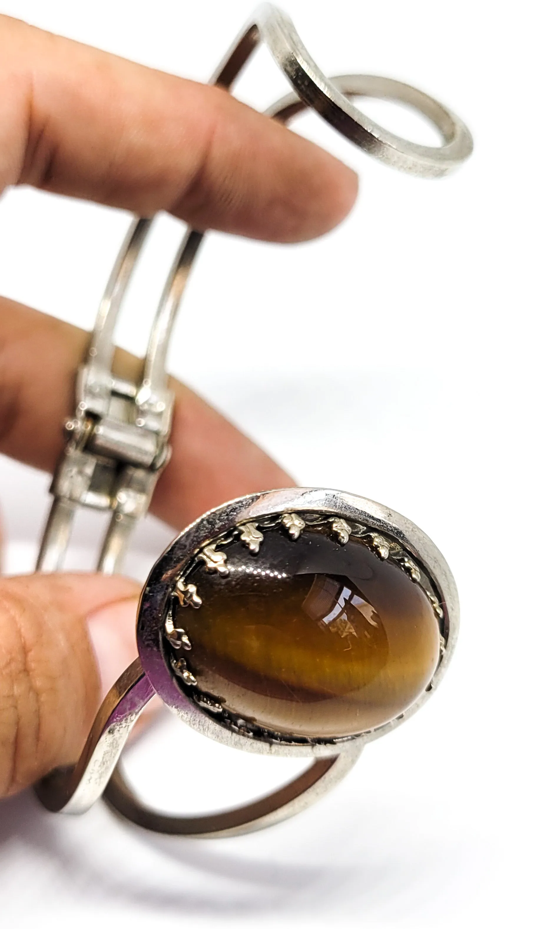 Tiger's eye large gemstone silver toned vintage clamper bracelet