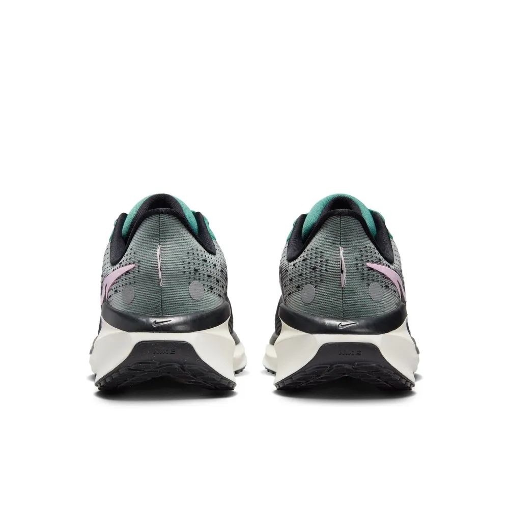 Women's Vomero 17